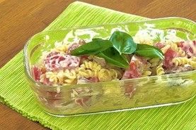 トマトと鯖缶のマカロニサラダ